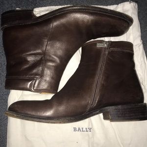 bally chukka boots